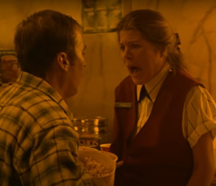 outbreak-movie-theater-scene