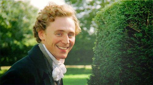Best of British Biographies – Tom Hiddleston